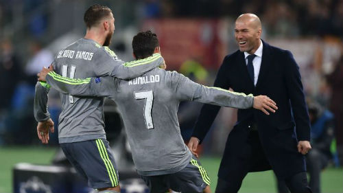 Real: Zidane, vinh quang từ những bài học lớn - 2